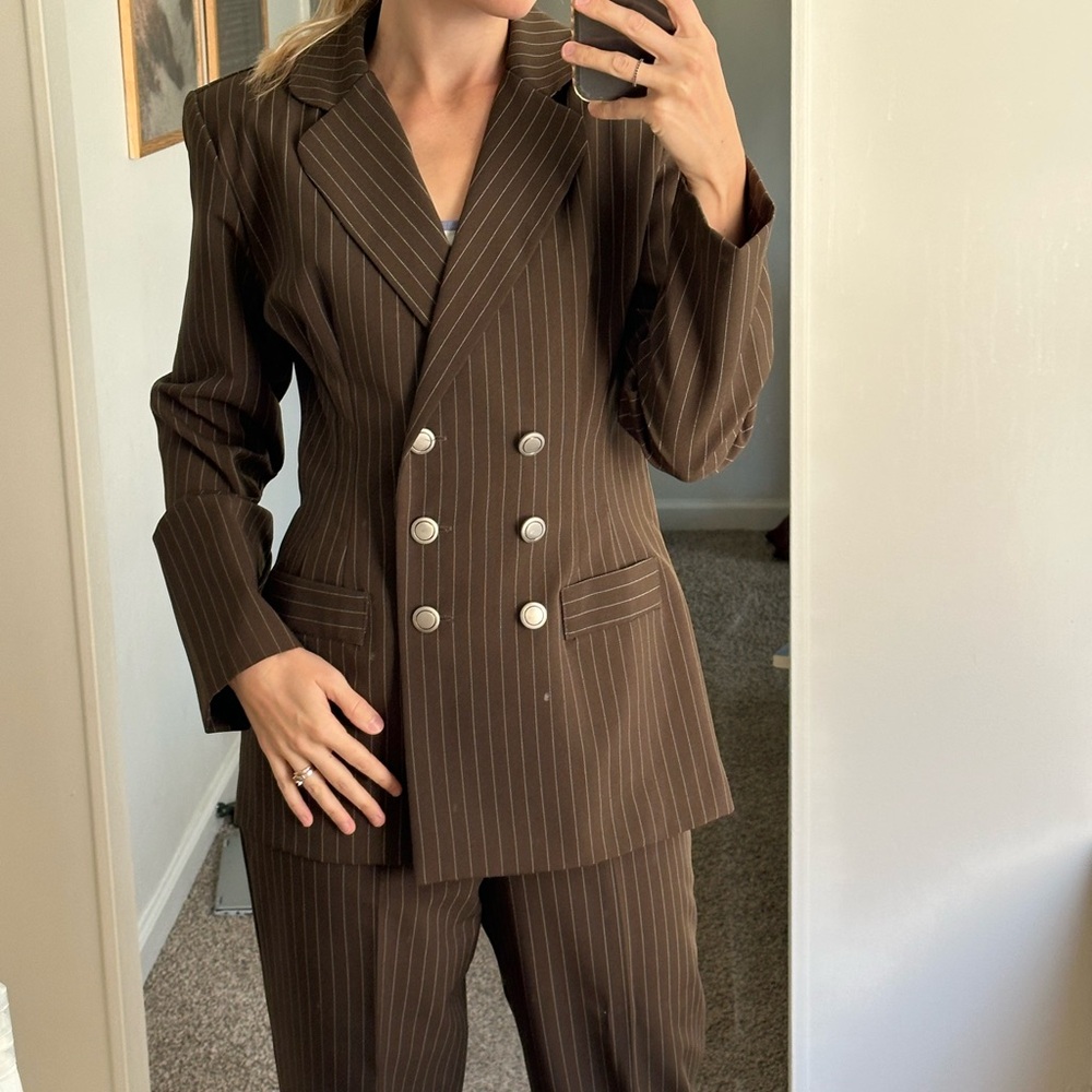 Victoria Ashley 2 piece set (dark brownish green color)